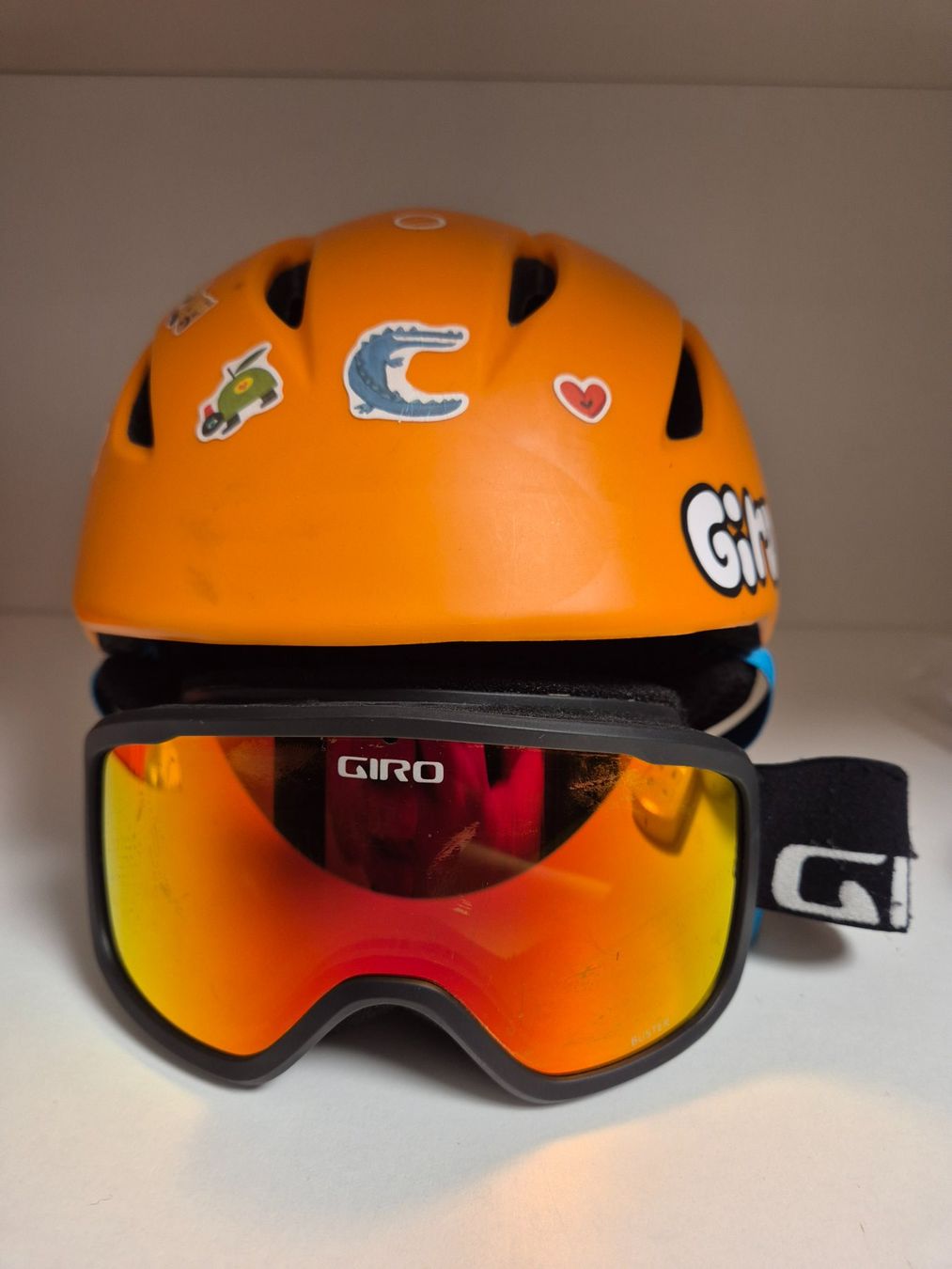 Caschi: Kinderskihelm GIRO mit Brille – Usato da Gommiswald venduto da Sottotone