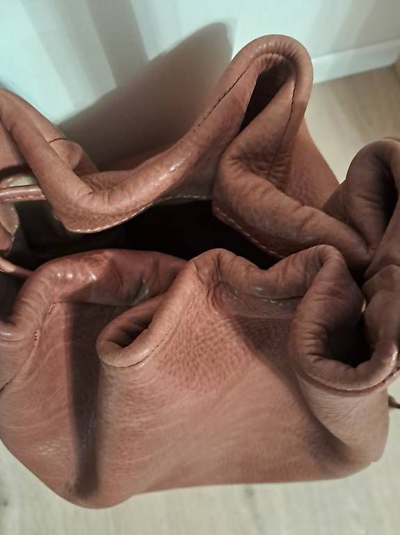 Sacs femmes: Ledertasche  – D'occasion à Basel par len_t965 2