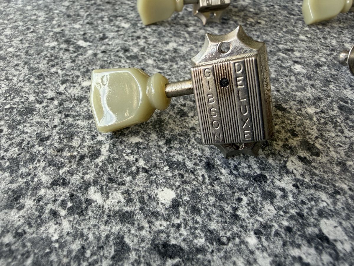 Gibson Strumenti musicali: Gibson Tuners Original  – Nuovo (secondo la descrizione) da Riehen venduto da Pnewyork 2