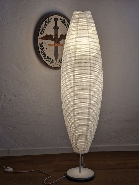 Ikea Stehlampe SOLLEFTEA, mit kleinen Schönheitsfehlern. Kaufen auf