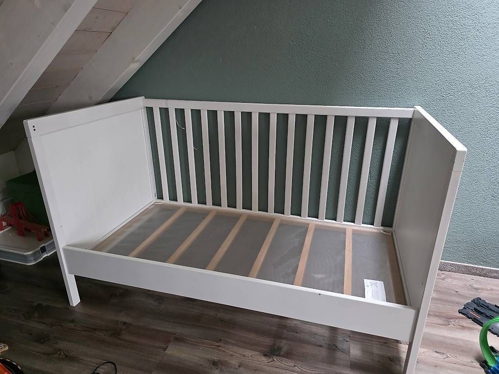 Letti: Babybett  – Usato da Döttingen venduto da hei_sf5v 4