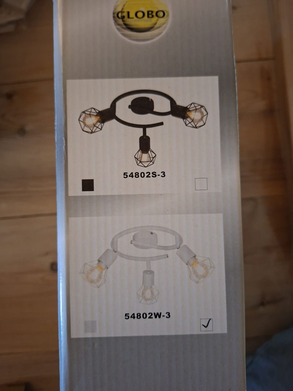 Globe Lampen: Schwarze Lampe Globo neu – Neu und originalverpackt aus Emmenmatt von BitHeater 1