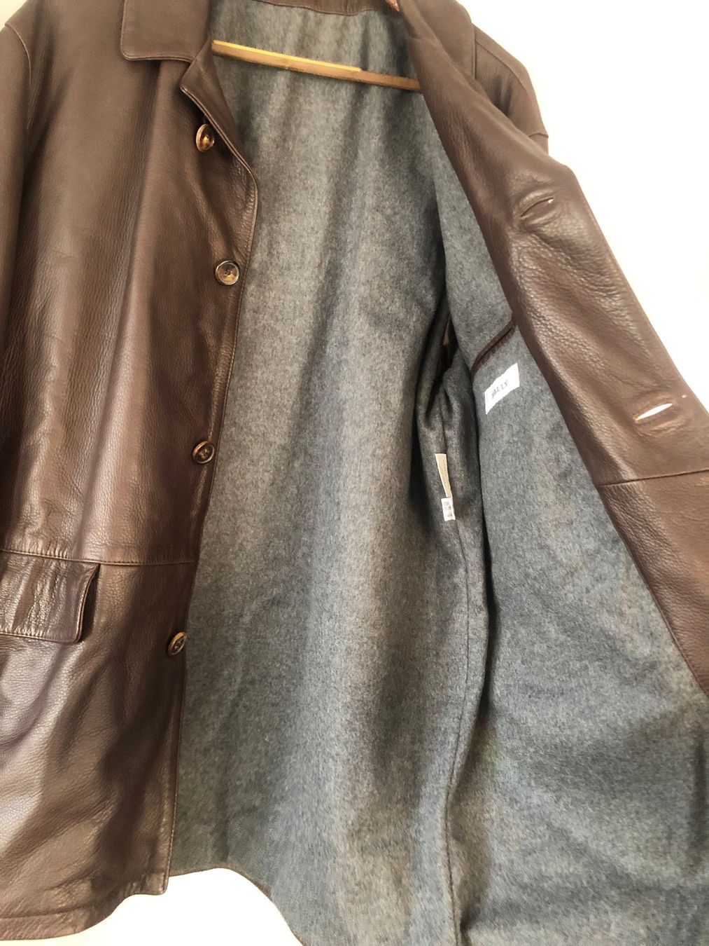 Bally Giacche: Bally Lederjacke Braun – Usato da Zürich venduto da galble 4