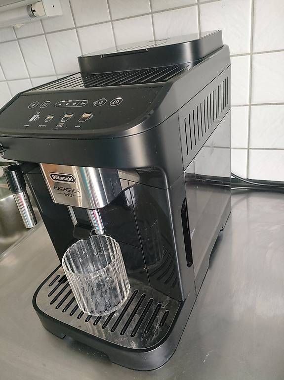 De'Longhi Macchine per caffè & Macchine per espresso: De Longhi Magnifica EVO – Usato da Weiningen TG venduto da NumisBila 3