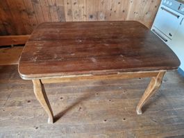 Holztisch Massiv, abgerundete Ecken