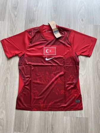 Nike Trikot Rot Tuerkei Nationalflagge mit Etikett Grösse M