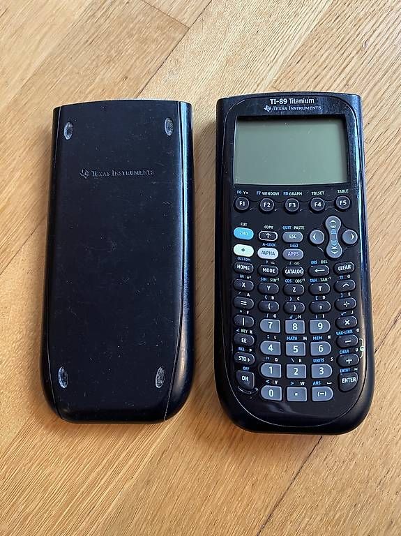 Texas Instruments Calcolatrici tascabili: Taschenrechner Texas Instruments TI-89 Titanium – Usato da Zürich venduto da zucchetti13