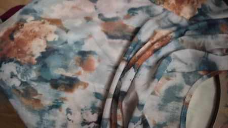 Sommerliches Shirt mit Blumenmuster, Grösse 38