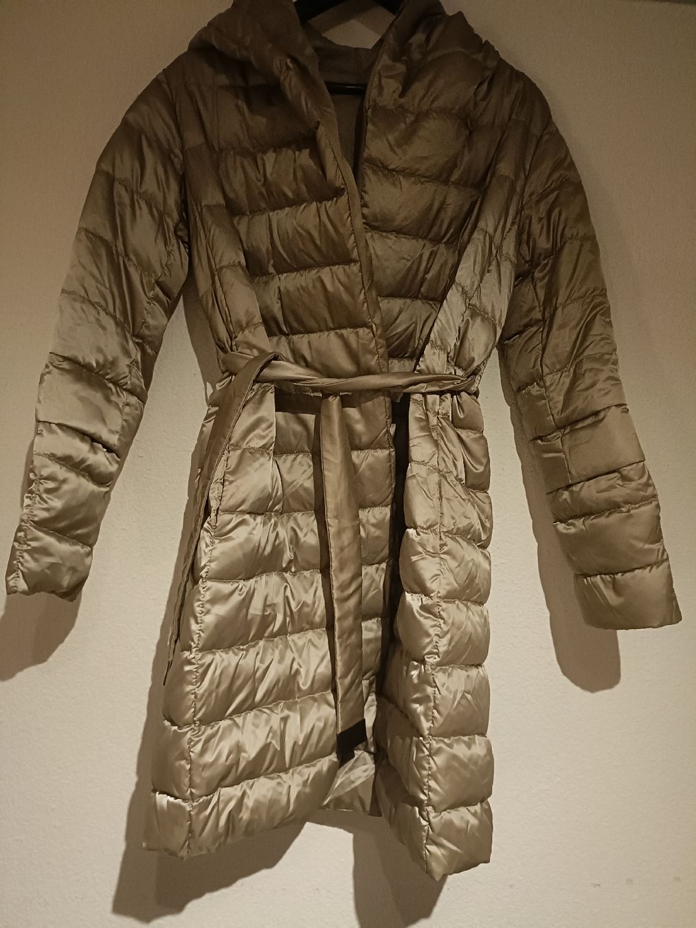 Max Mara Giacche: Daunenjacke der Marke Max Mara (Cube) – Nuovo (secondo la descrizione) da Bergdietikon venduto da Bico01 1