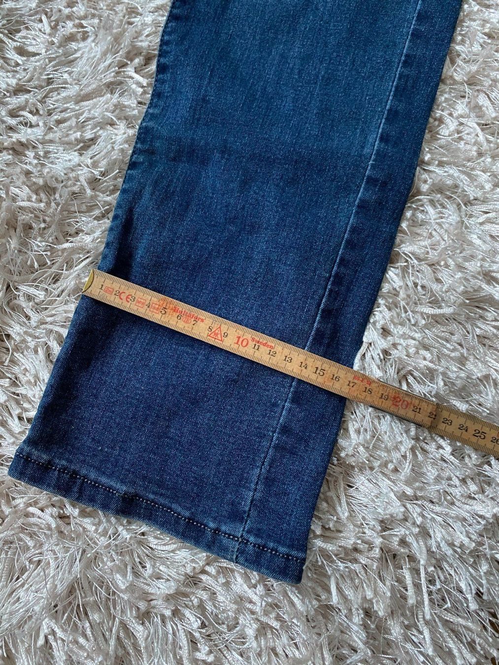 Jeans: Jeans – Nuovo (secondo la descrizione) da Luzern venduto da file_maker 7