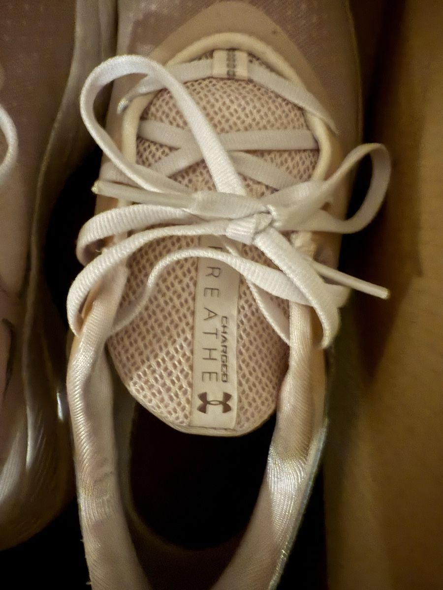 Damenschuhe: Under Armour Laufschuhe Damen Grösse 39 – Gebraucht aus St. Gallen von Meelll 6