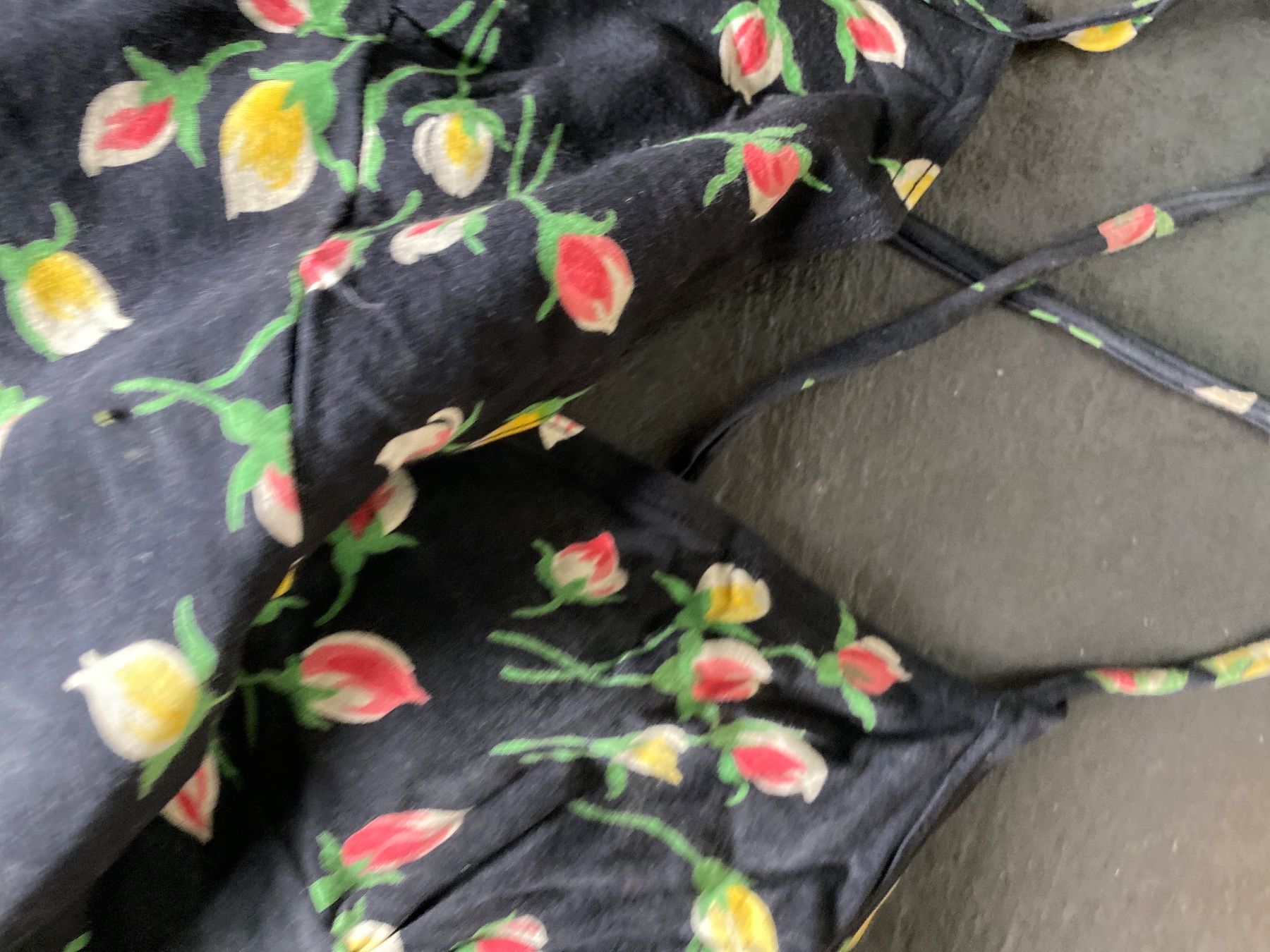 Vestiti: Blumenkleid von Tehen 36 – Usato da Chur venduto da simhofstr 4