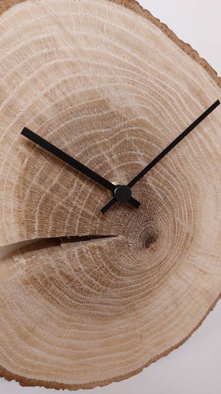 Orologi: Wanduhr aus einer schönen Eichen-Holzscheibe – Nuovo e nell'imballaggio originale da Egnach venduto da Oldwoodstyle 5