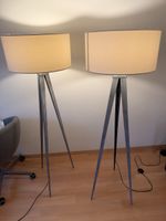 2 moderne Stehlampen im skandinavischen Design