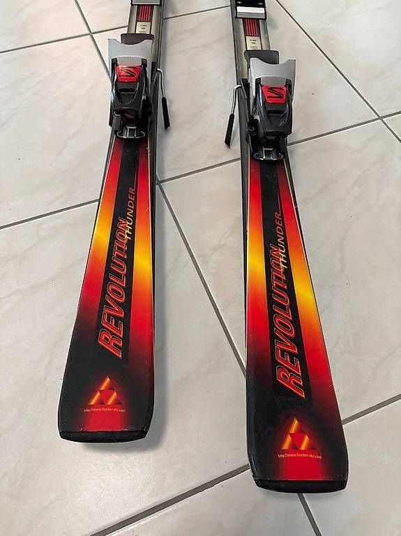 Sci: Ski Fischer Revolution 160cm – Usato da Bäriswil BE venduto da ima_y2xf 1