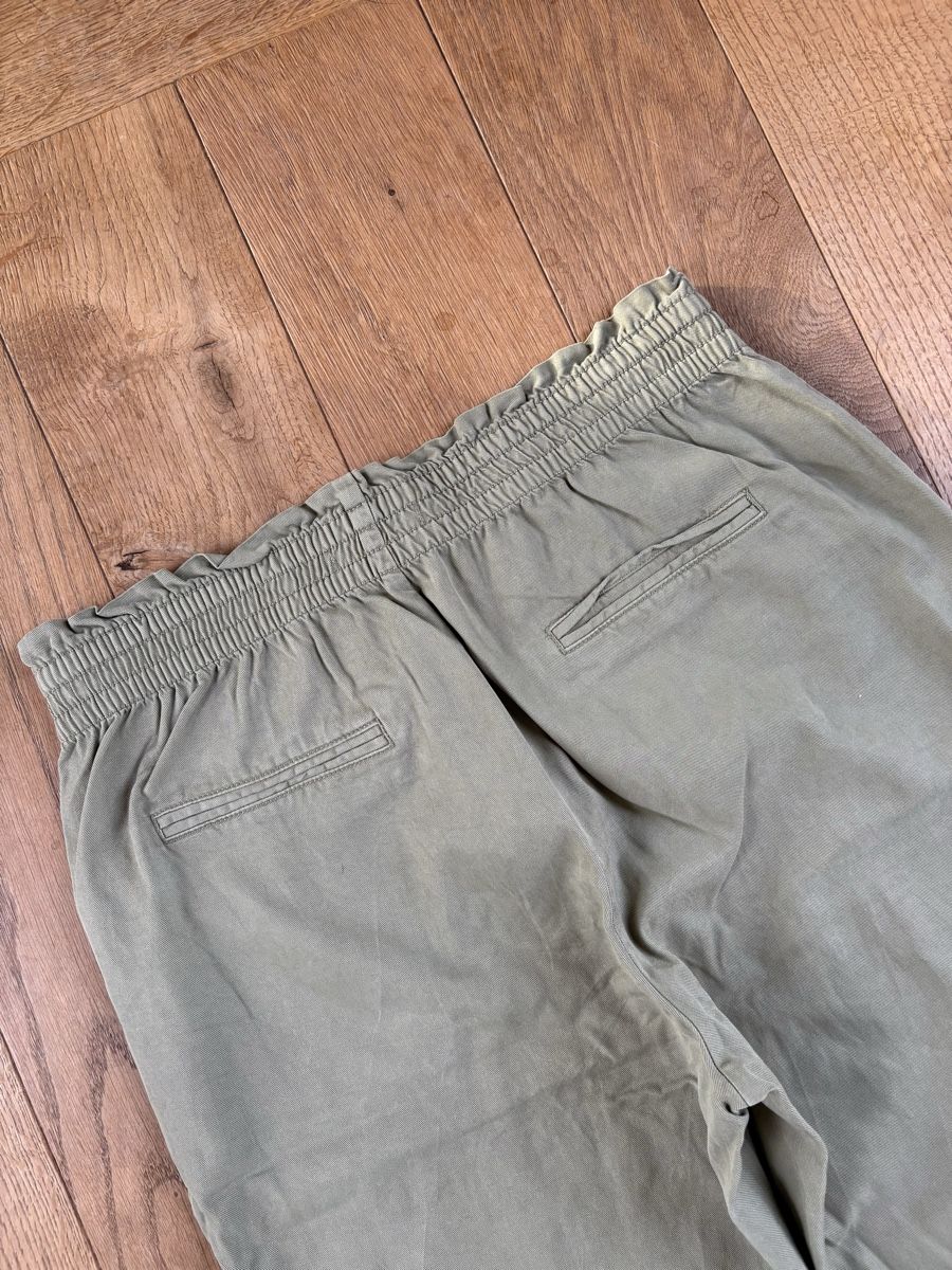 Esprit Pantaloni: Esprit leichte Sommerhose in Grösse 40  – Usato da Frauenfeld venduto da lin_77m9 2
