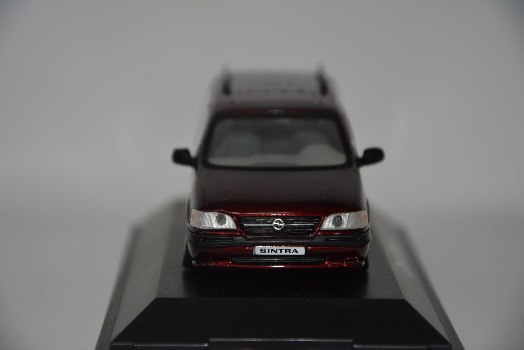Opel Modellini d'auto: Opel Sintra 1996 , Schuco , 1:43 – Nuovo e nell'imballaggio originale da Goldach venduto da Feivel9 3