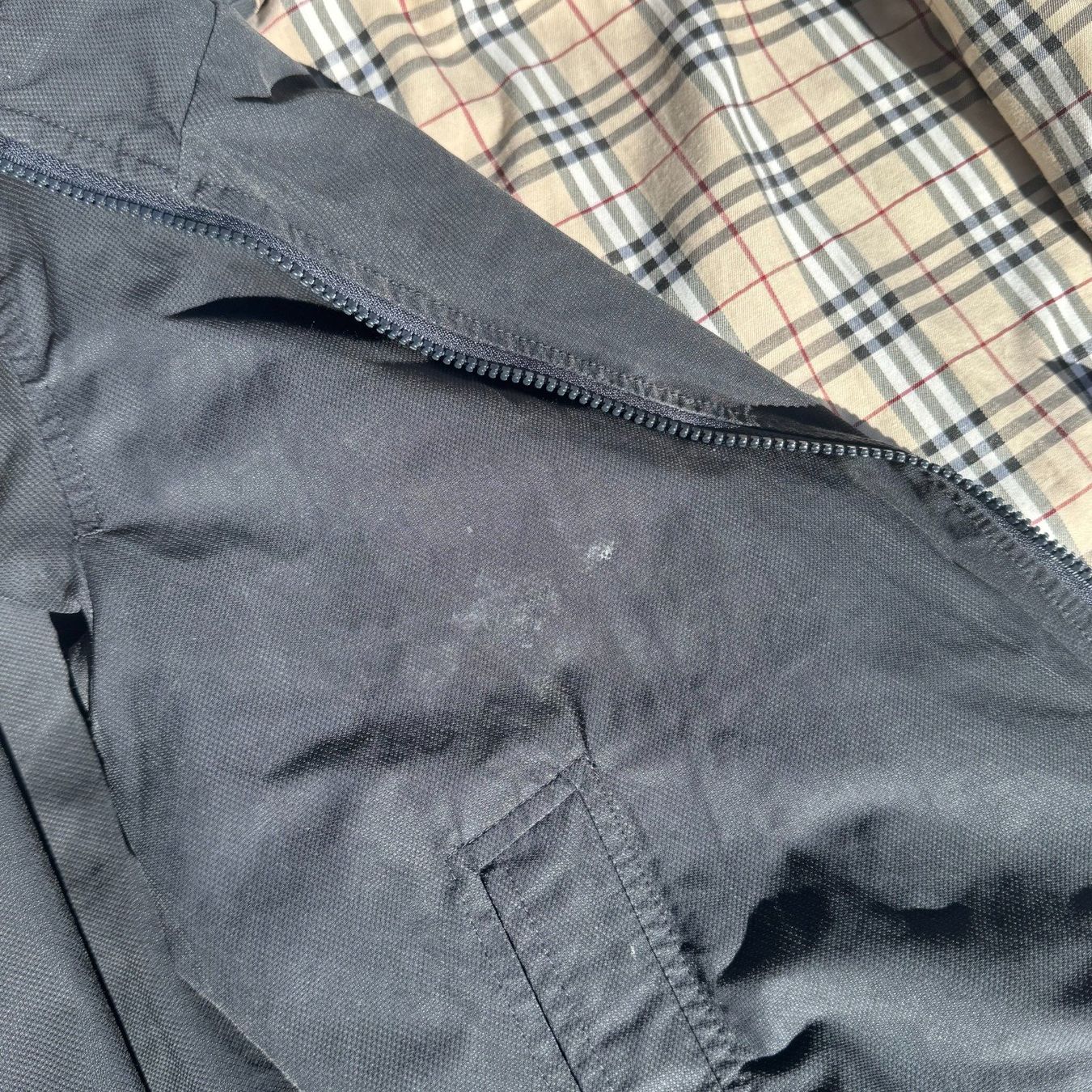 Burberry Giacche: Thomas Burberry vintage Harrington jacket – Usato da St. Gallen venduto da sourced_limited 6