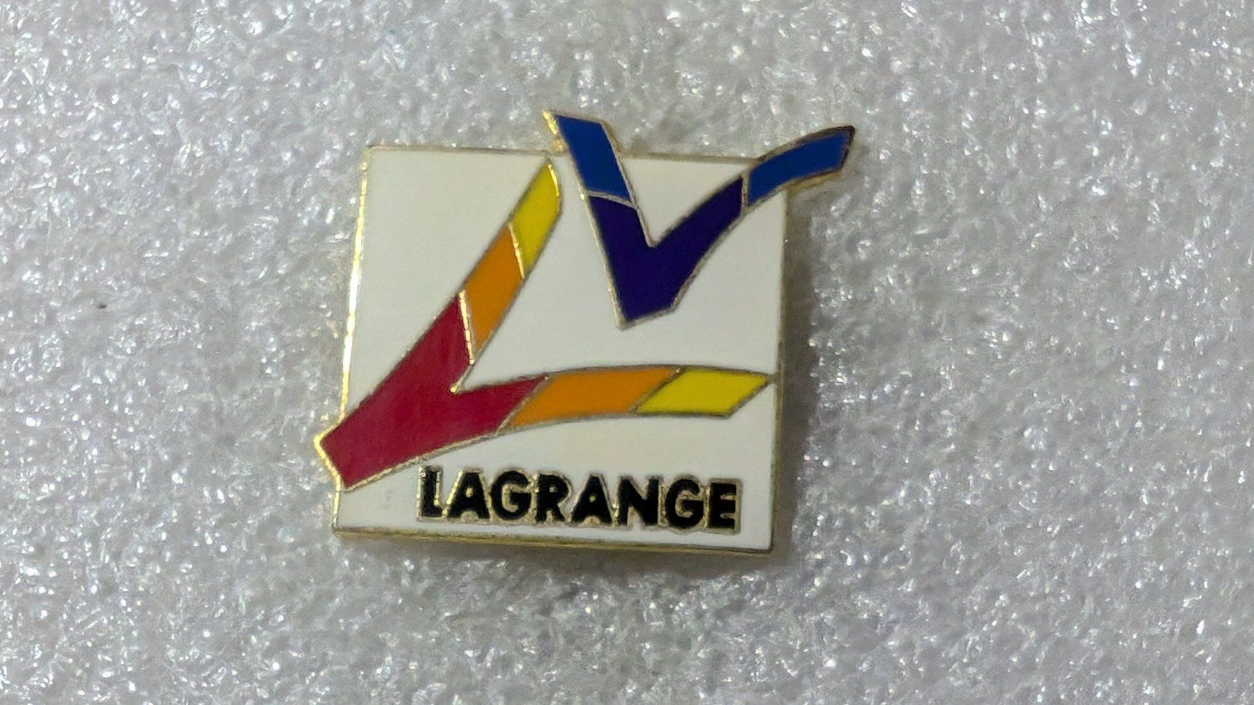 Plaketten & Abzeichen: Ansteckpin 140: Lagrange – Gebraucht aus Oppligen von Pin-Fall-Shop