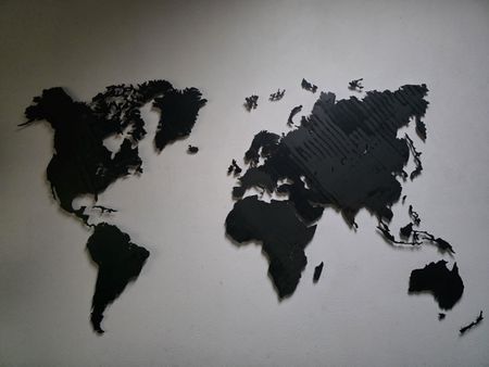 Exclusive Weltkarte aus Schwarzblech + LED Leuchten 