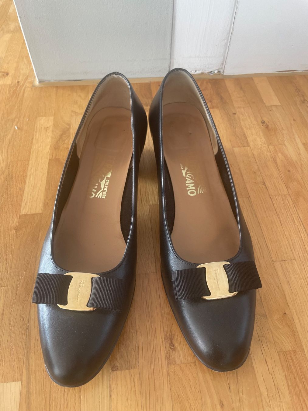 Salvatore Ferragamo Scarpe da donna: Salvatore Ferragamo Schuhe, Grösse 41.5 – Usato da Zürich venduto da mar_y97k