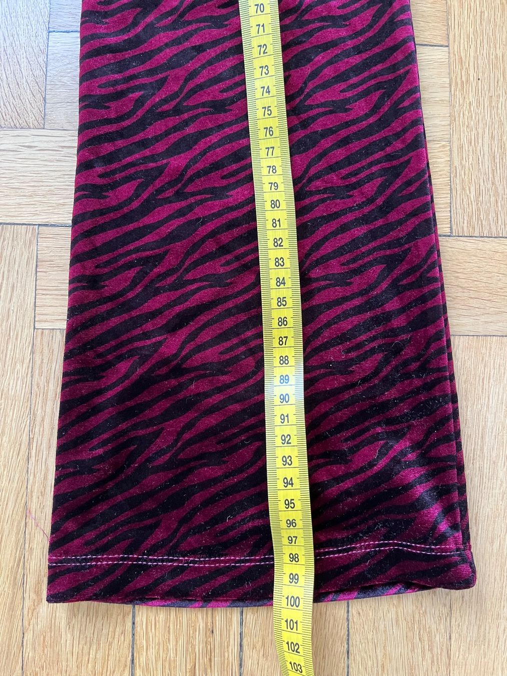 Pantaloni: New velour pants  size S – Nuovo (secondo la descrizione) da Chêne-Bougeries venduto da Seetooyoo 7