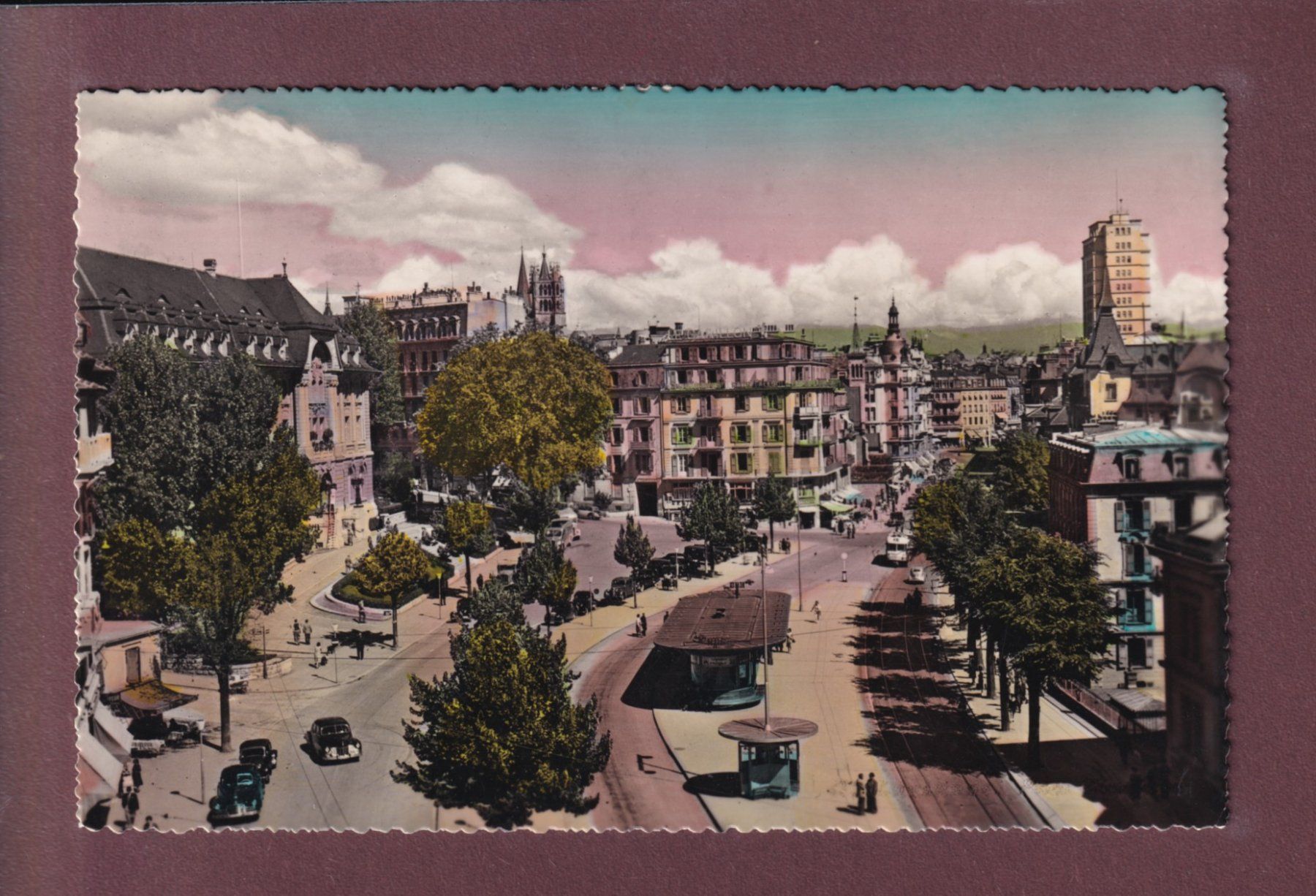 Cartes postales: LAUSANNE - Place Chauderon - 1955 – D'occasion à Pully par nicecards