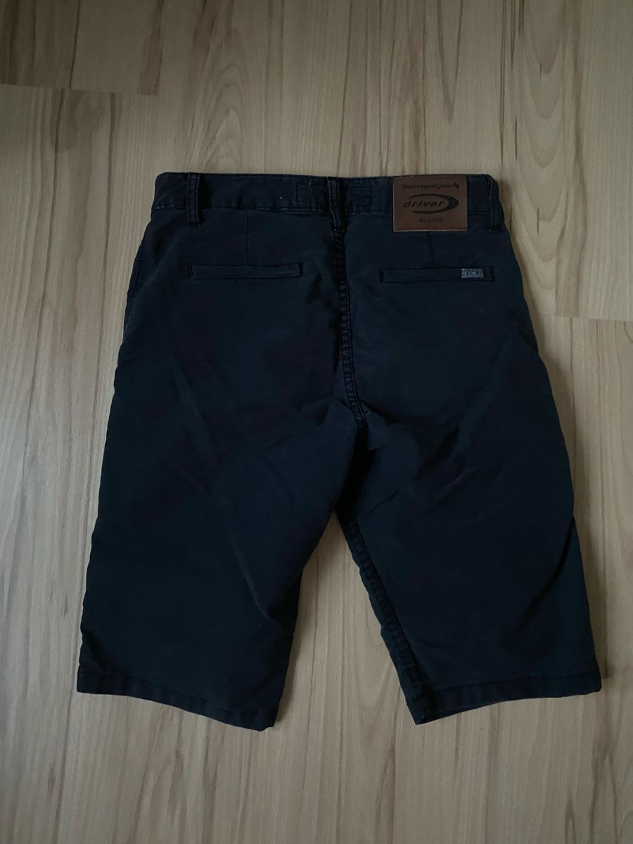 Jeans: SCHWARZE DRIVER-JEANSSHORTS GRÖSSE 30 – Gebraucht aus Arbon von arminnnn 1