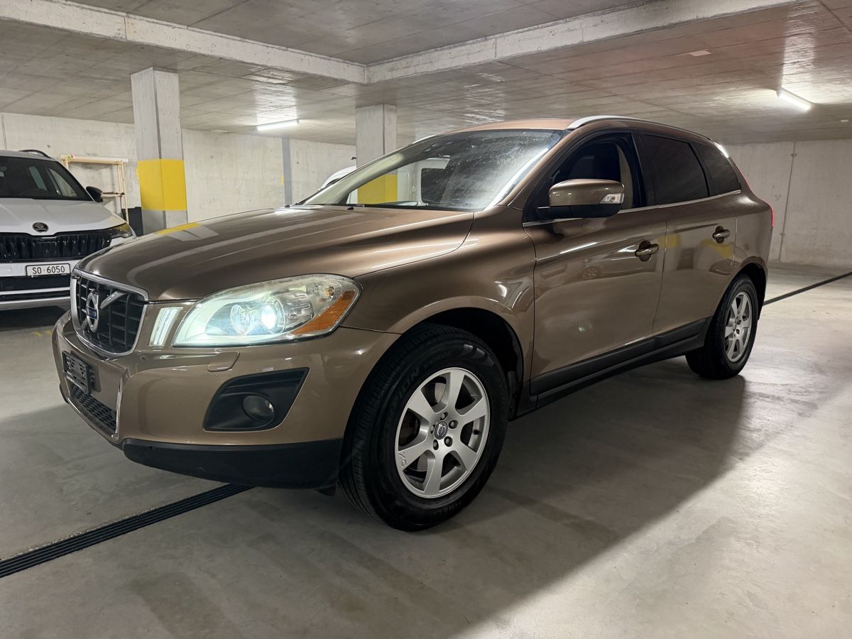 Volvo Autos: Volvo XC60 2.4D – D'occasion à Derendingen par GolfRolf