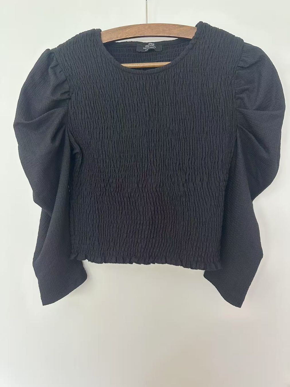 Camicette: Schwarze Bluse mit Puffärmeln, neuwertig, Grösse 38 – Usato da Cham venduto da liu_z5cy