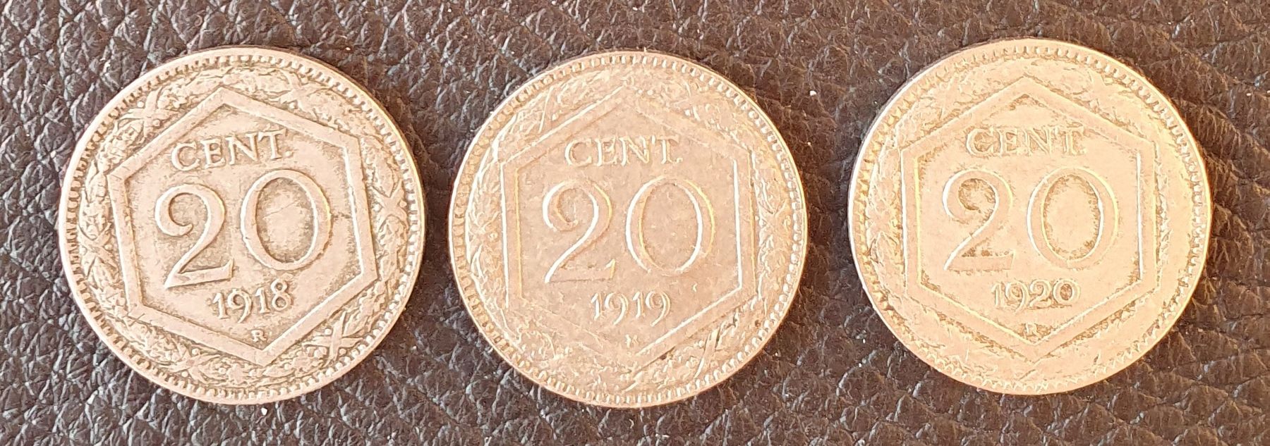 Tutti le monete: 3 x 20 Centesimi Esagono – Usato da Egerkingen venduto da Acc1 1
