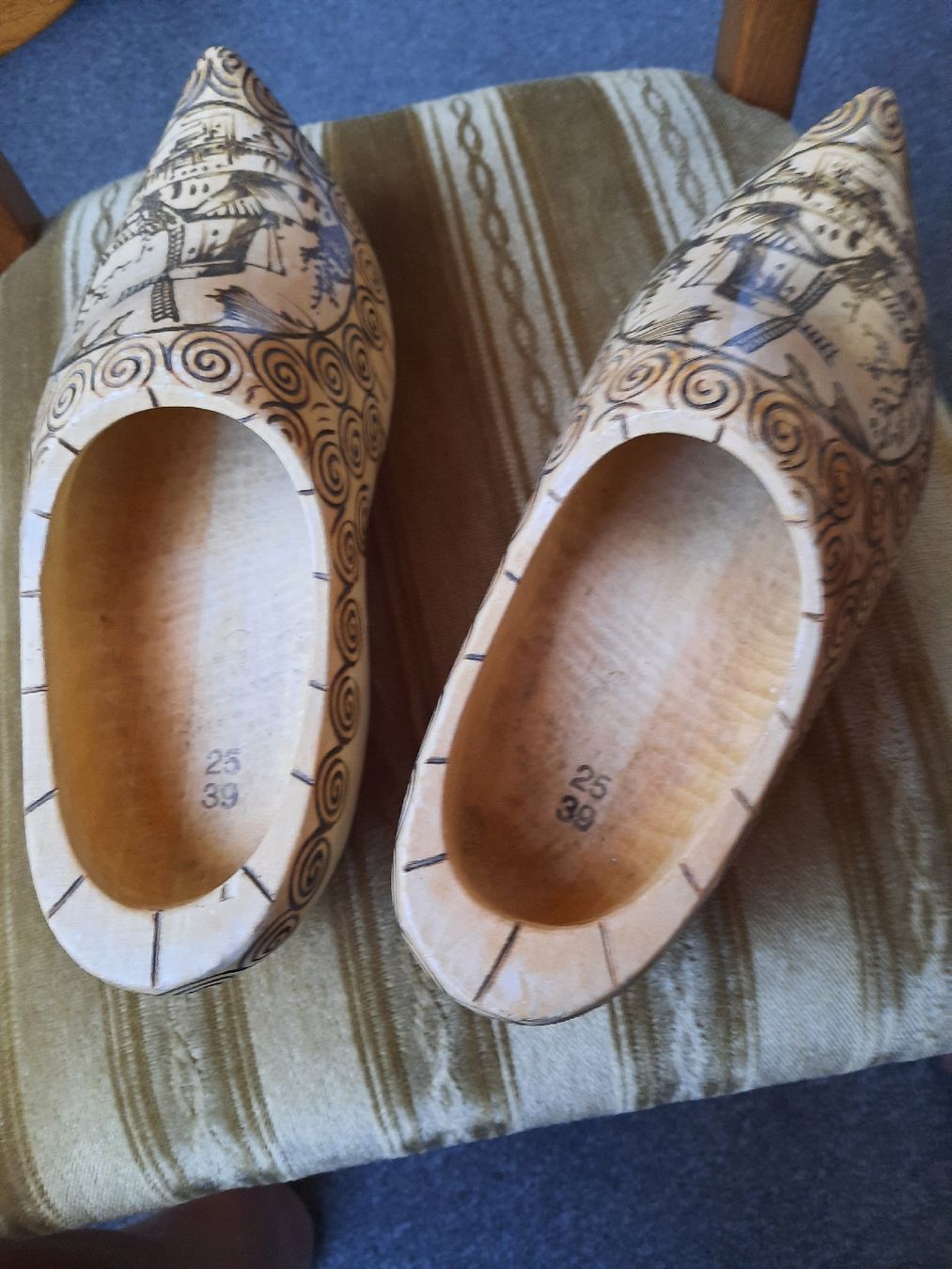 Scarpe da uomo: Holzschuhe Holland – Usato da Kollbrunn venduto da smart777 1