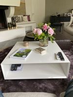 Moderner weisser hochglanz Couchtisch