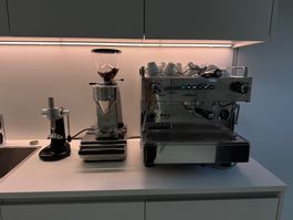ROCKET Espresso Milano Boxer inkl. Mühle und Tamper