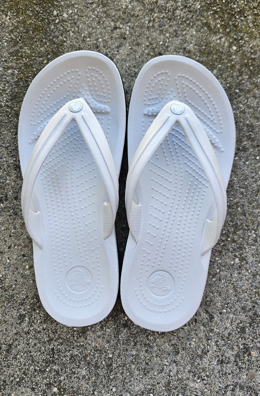 Crocs Chaussures hommes: Crocs W8 hellgrau NEU – Neuf avec emballage d'origine à Winterthur par Tamada 3