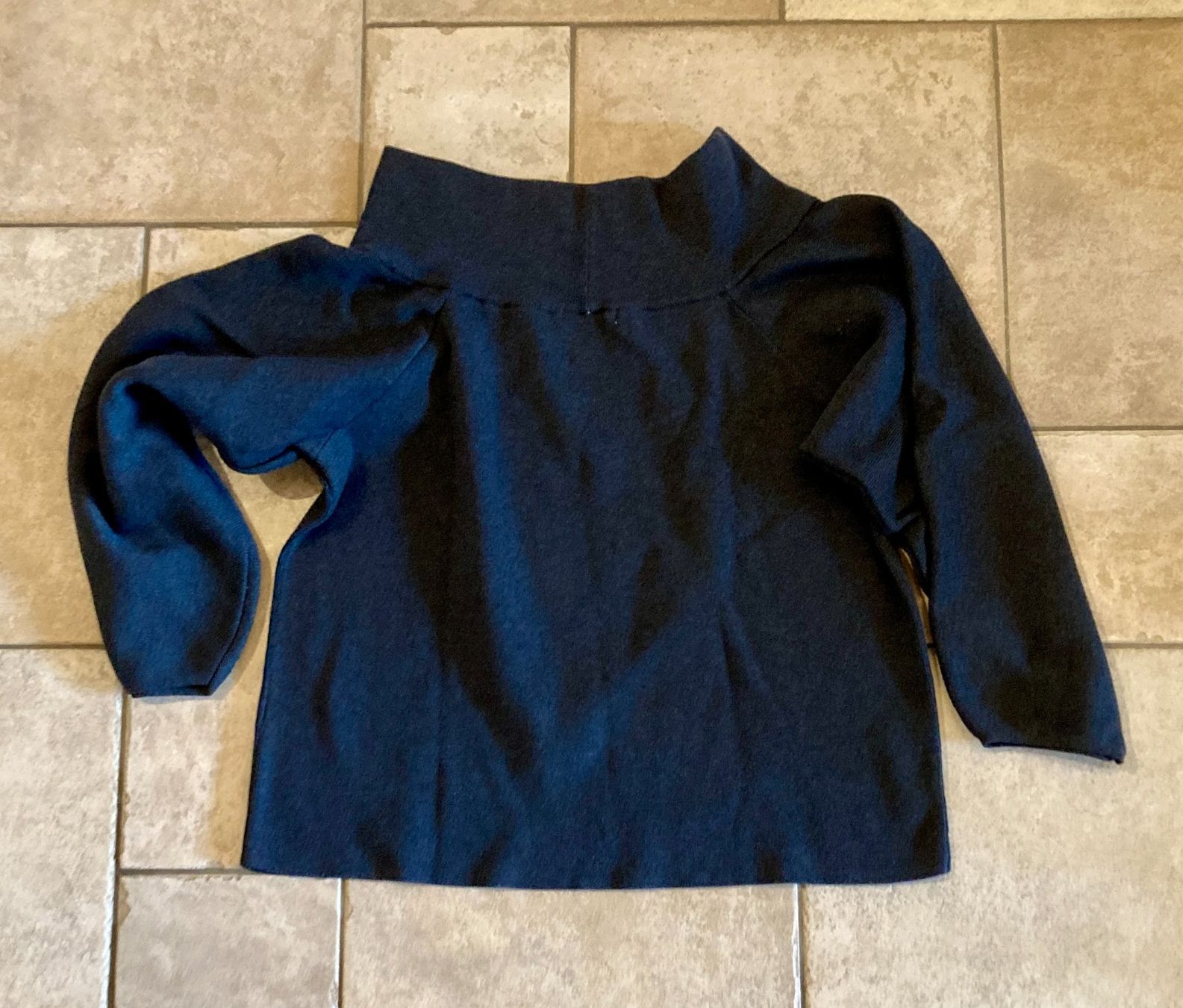 H&M Pullover & Sweatshirts: H&M Pullover Grau Grösse S – Gebraucht aus Saas-Grund von rau_tn8j 1