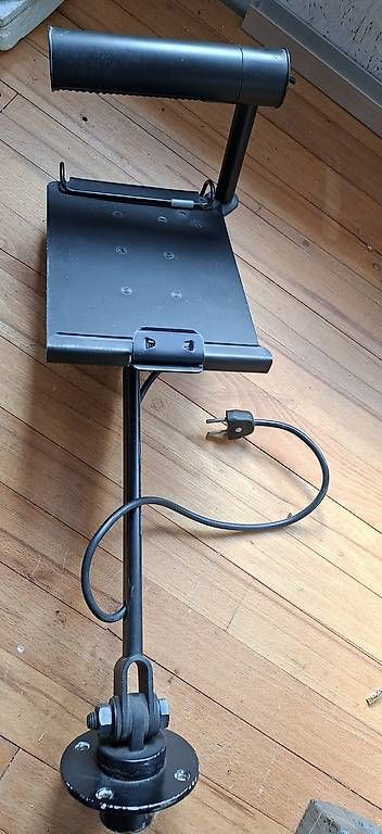 Supporti a parete: SBB Fahrplanhalter mit Lampe – Usato da Weinfelden venduto da Ranja02