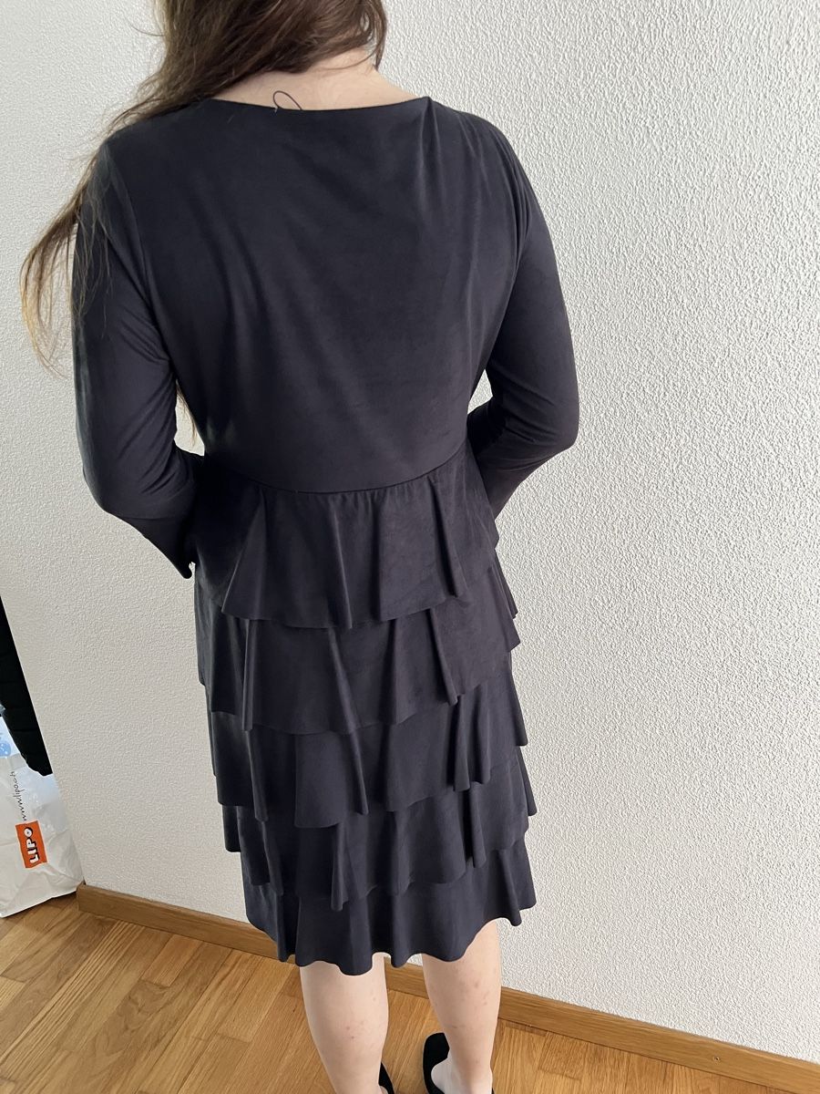 Comma Vestiti & Gonne: Dunkel Blau Kleid von Comma Gr. 38 – Usato da Oetwil a.d. Limmat venduto da jeh_6xcx 3