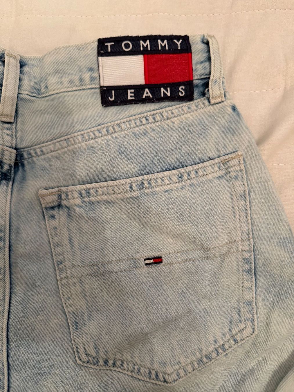 Tommy Hilfiger Jeans: Tommy Jeans Shorts – Usato da Eschenbach LU venduto da Tatzi1 4