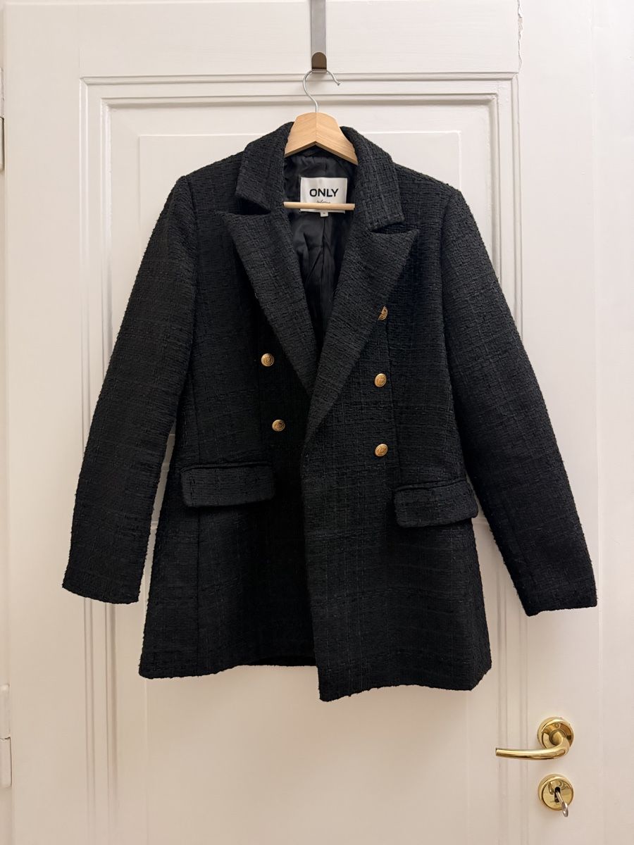 Only Vestes: ONLY Blazer Black Size 36 good condition – D'occasion à Lausanne par bea_z8jl