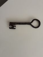 Clé très ancien médiéval