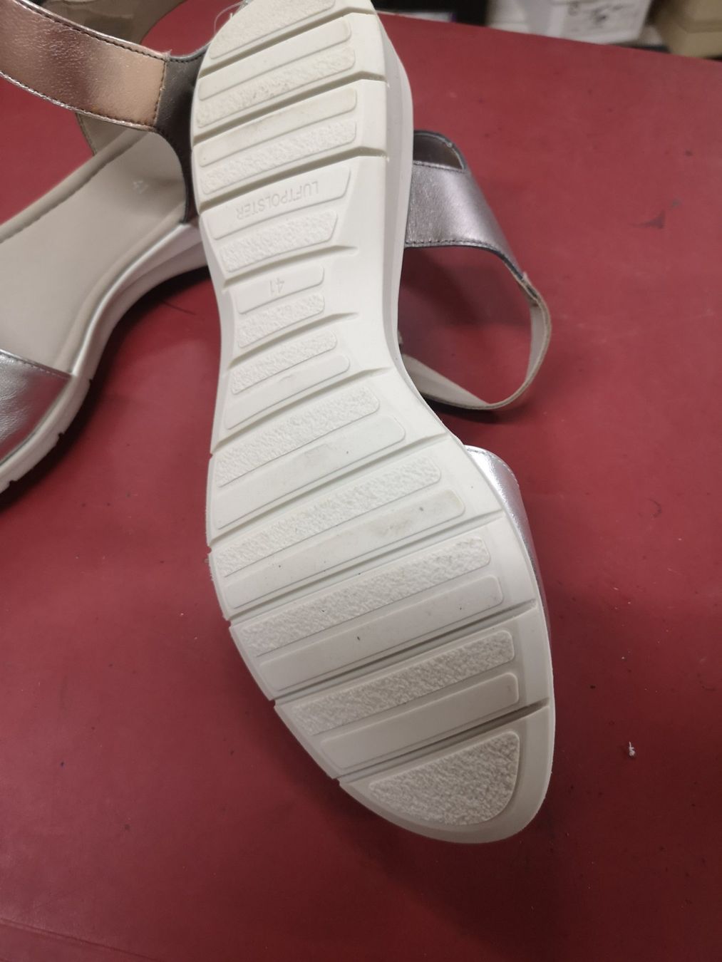 Ara Damenschuhe: Ara – Neu und originalverpackt aus Möhlin von Highwaytom 1