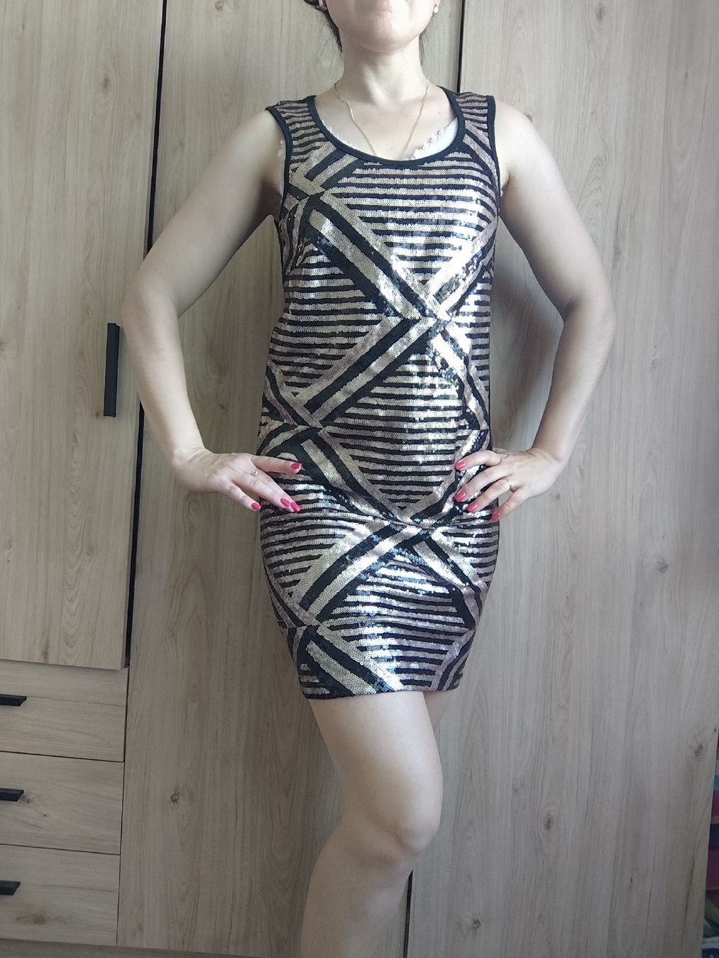 Vero Moda Vestiti: Sparkly Geometric Mini Dress M Vero Moda – Usato da Mägenwil venduto da VintageGirly