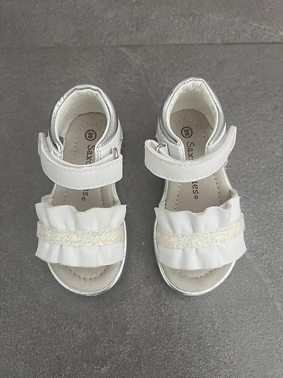 Scarpe per ragazze: Sandali bambina nr.20  – Usato da Cadempino venduto da Ciciuz