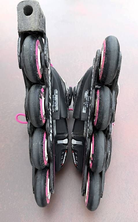 Pattini in linea & Pattini a rotelle: Rollerblade Verstellbar, Grösse 28-32 – Usato da Pfeffikon LU venduto da vog_2j6z 4