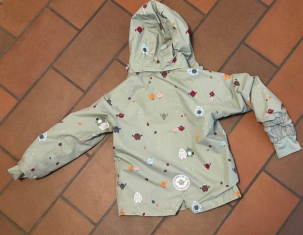 Giacche & Cappotti: Gefütterte Regenjacke 110/116 – Usato da Dinhard venduto da Raff1986 1