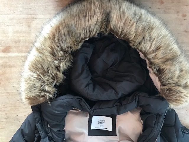 Jacken & Mäntel: Winterjacke mit Fell – Gebraucht aus Flurlingen von Tobia04