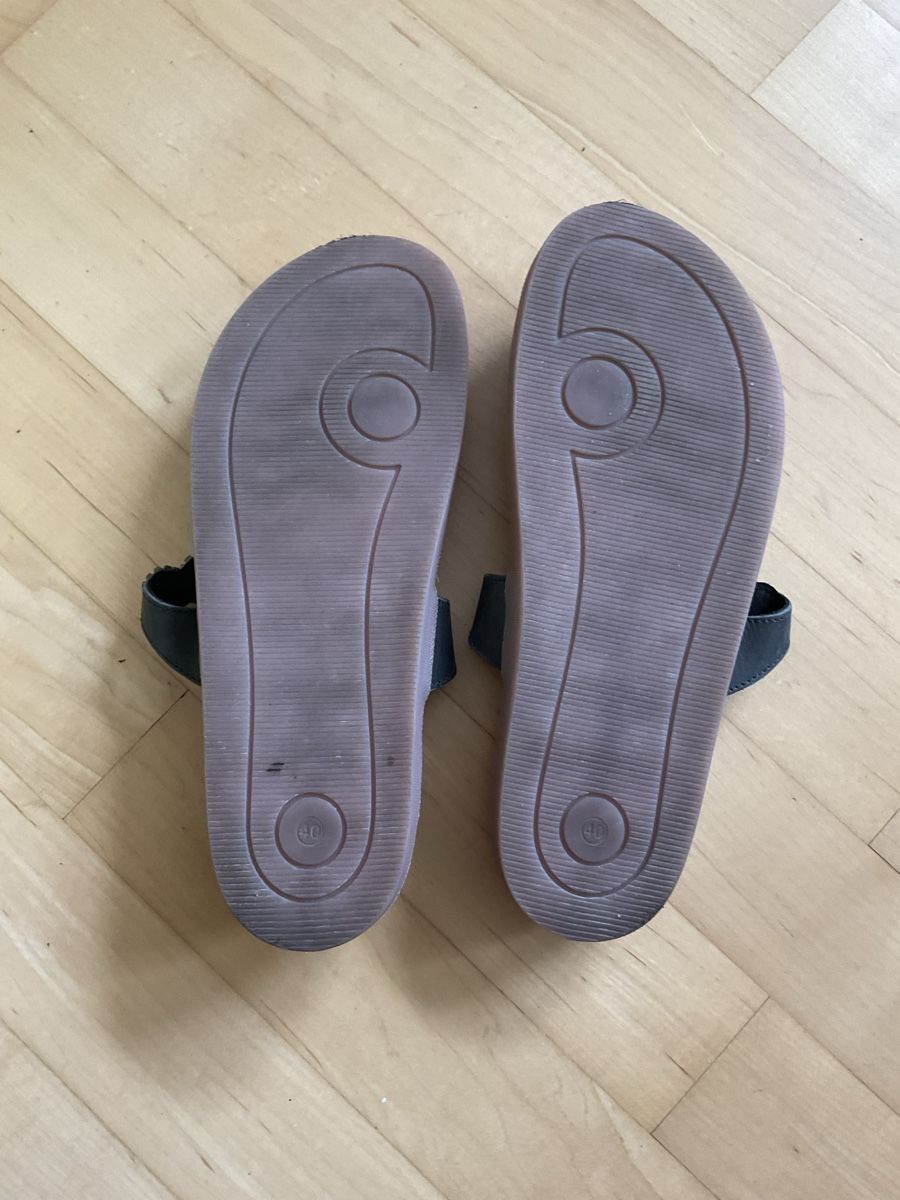 Scarpe da donna: Sandalen wenig gebraucht – Usato da Diepoldsau venduto da WinWin011 1