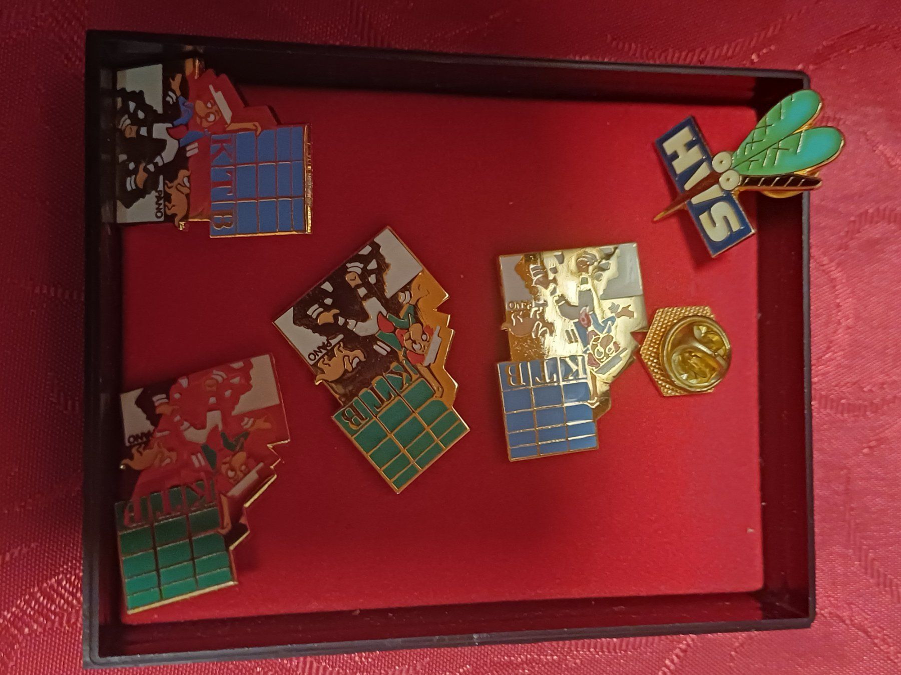 Basler Placchette & Badge: BASLER FASNACHTS PLAGETTE – Usato da Zullwil venduto da imh_lq9s 9