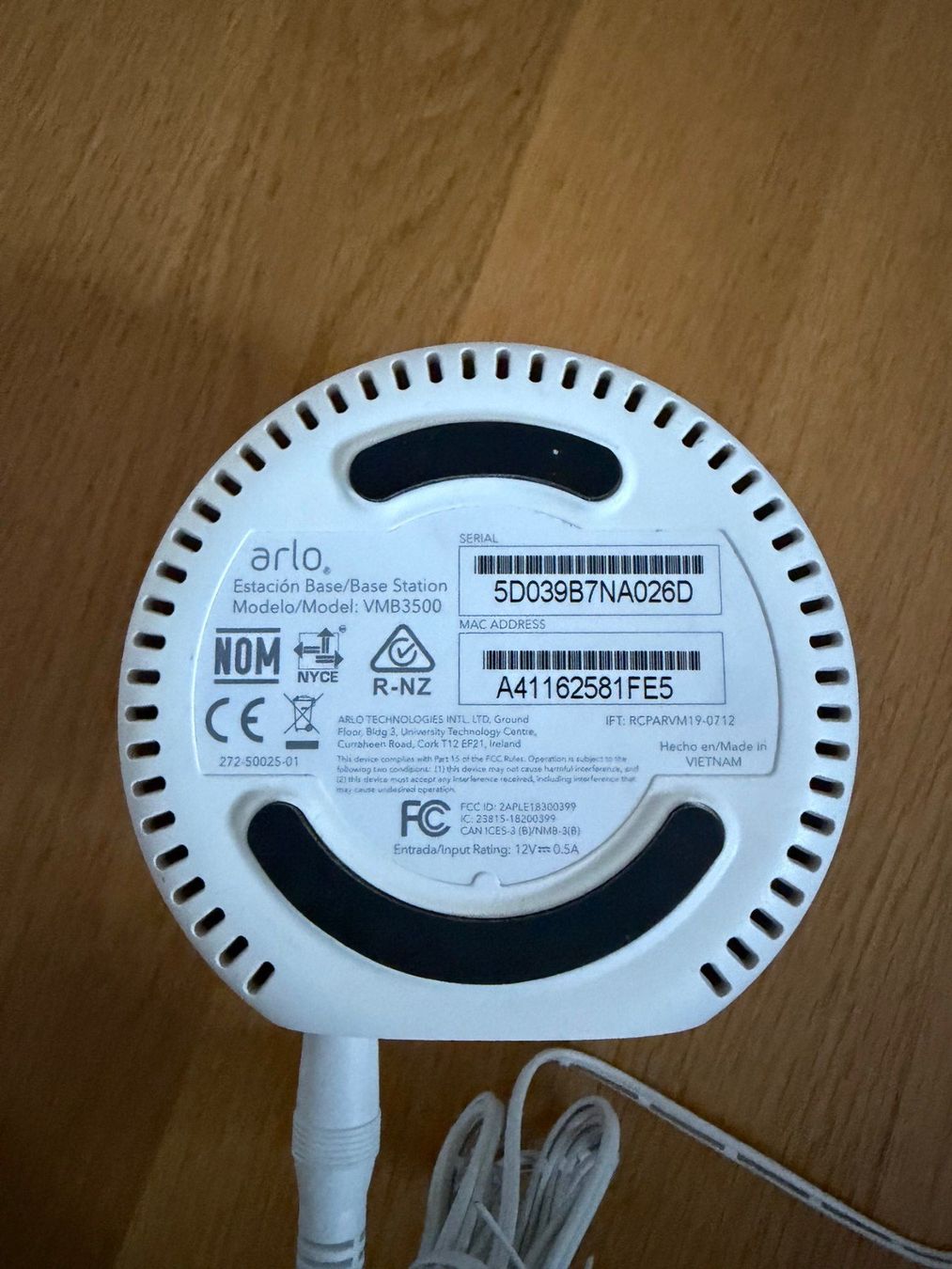Arlo Sistemi d'allarme: Arlo Base Station VMB 3500 – Usato da Küttigen venduto da Dumisani 1